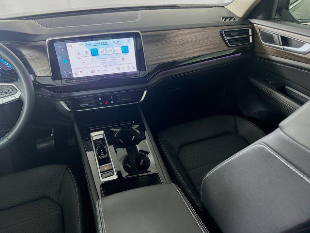 new 2025 Volkswagen Atlas car, priced at $48,461