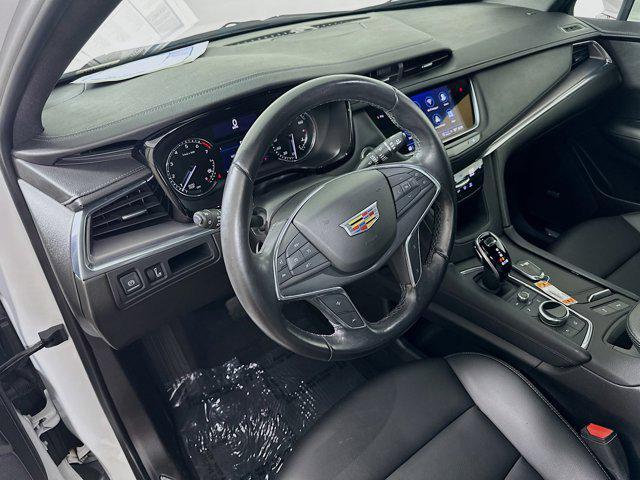 used 2022 Cadillac XT5 car, priced at $25,292