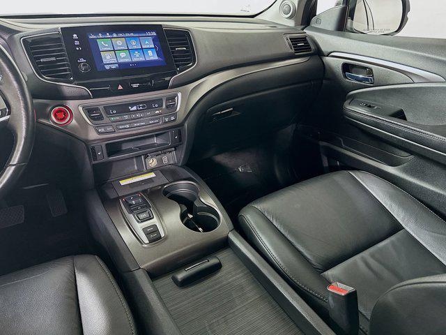 used 2022 Honda Pilot car, priced at $27,564