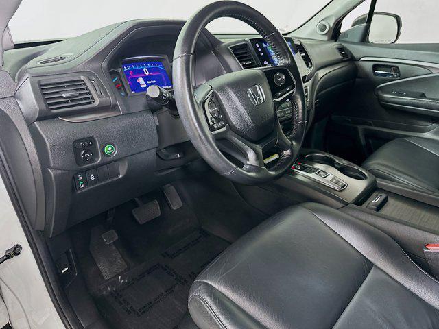 used 2022 Honda Pilot car, priced at $27,564