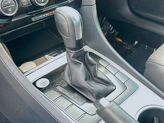 used 2022 Volkswagen Passat car, priced at $20,210