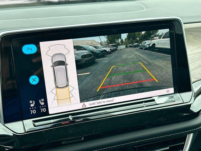 new 2026 Volkswagen Atlas car, priced at $44,293