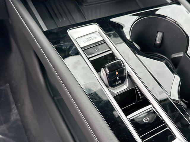 new 2026 Volkswagen Atlas car, priced at $44,293