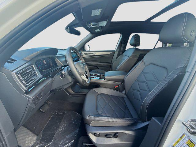 new 2026 Volkswagen Atlas Cross Sport car, priced at $44,507