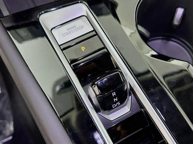 new 2025 Volkswagen Atlas car, priced at $47,601