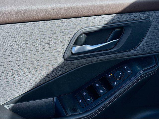 used 2023 Nissan Rogue car, priced at $18,972