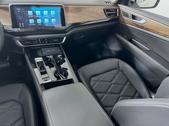 new 2025 Volkswagen Atlas car, priced at $43,596