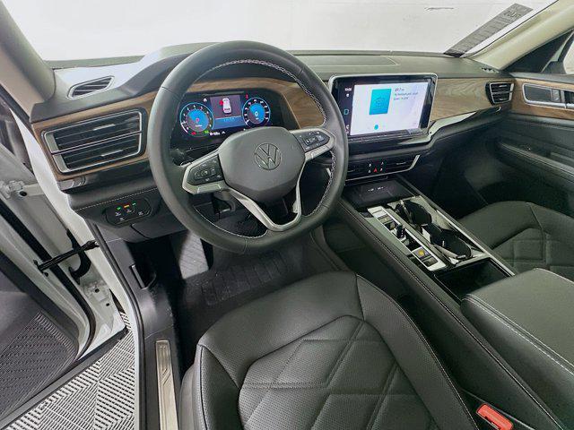 new 2025 Volkswagen Atlas car, priced at $43,596