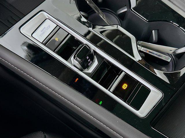 new 2025 Volkswagen Atlas car, priced at $43,596