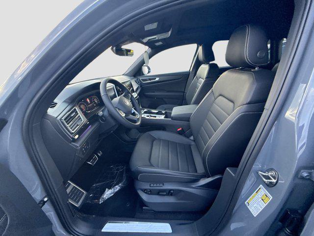 new 2026 Volkswagen Atlas Cross Sport car, priced at $50,801