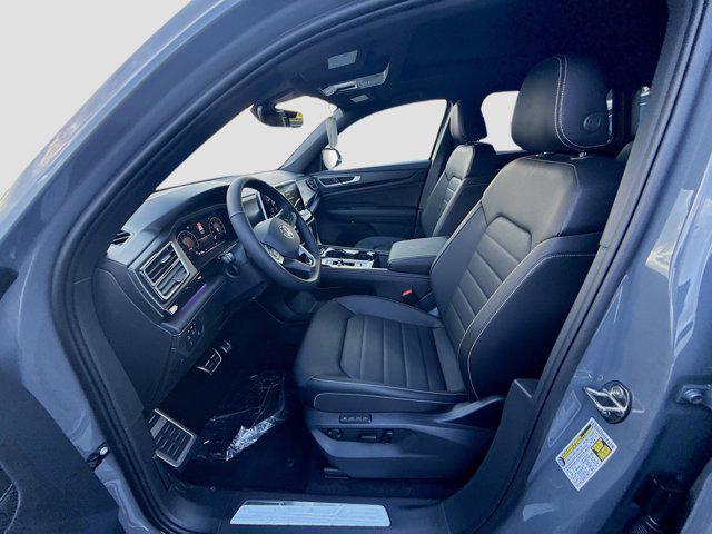 new 2026 Volkswagen Atlas Cross Sport car, priced at $51,301