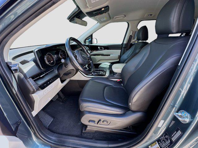 used 2023 Kia Carnival car, priced at $29,495