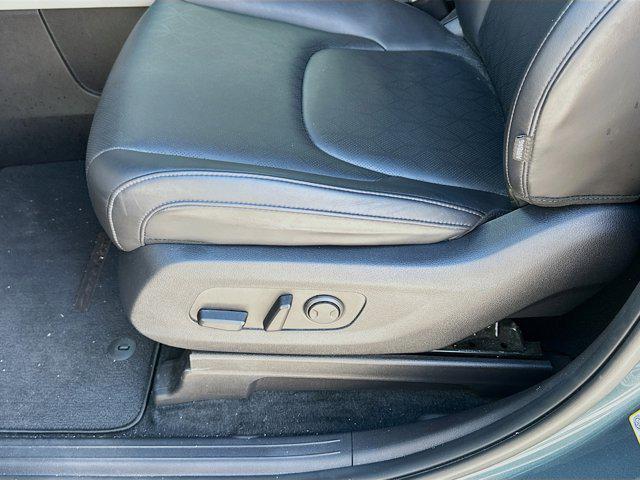 used 2023 Kia Carnival car, priced at $29,495