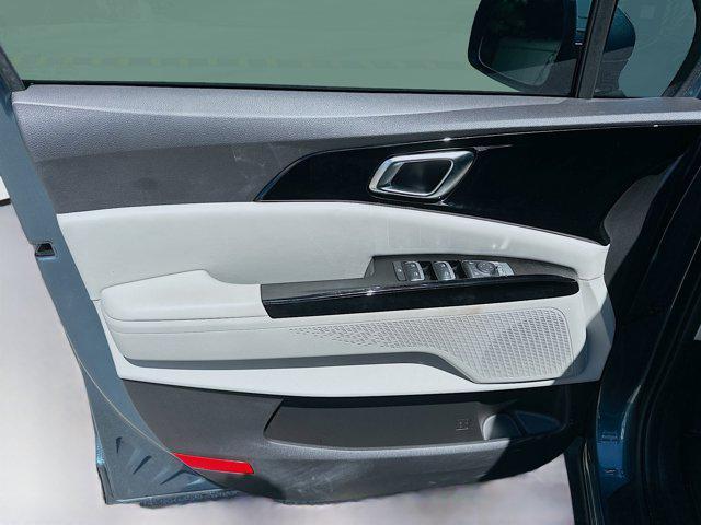 used 2023 Kia Carnival car, priced at $29,495
