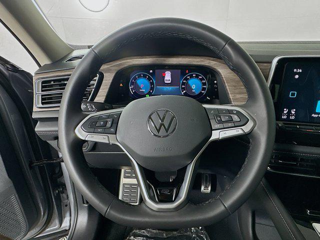 new 2025 Volkswagen Atlas car, priced at $53,181