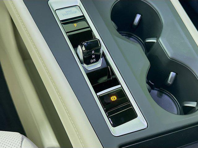 new 2025 Volkswagen Atlas car, priced at $36,313
