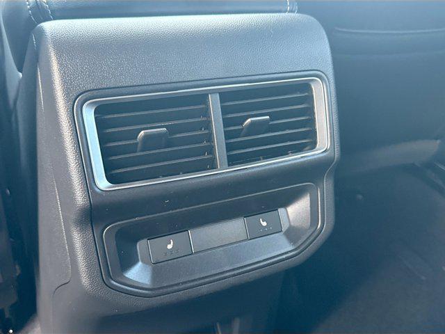 new 2026 Volkswagen Atlas Cross Sport car, priced at $53,761