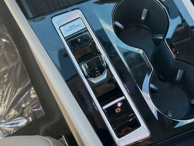 new 2026 Volkswagen Atlas car, priced at $45,840