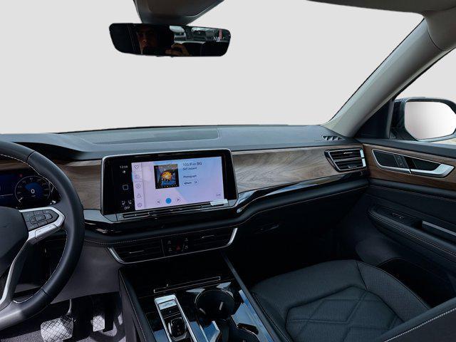 new 2026 Volkswagen Atlas car, priced at $43,305