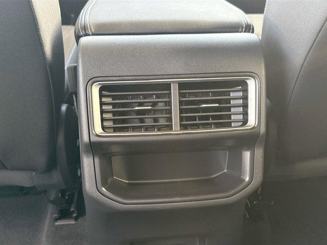 new 2026 Volkswagen Atlas Cross Sport car, priced at $38,385