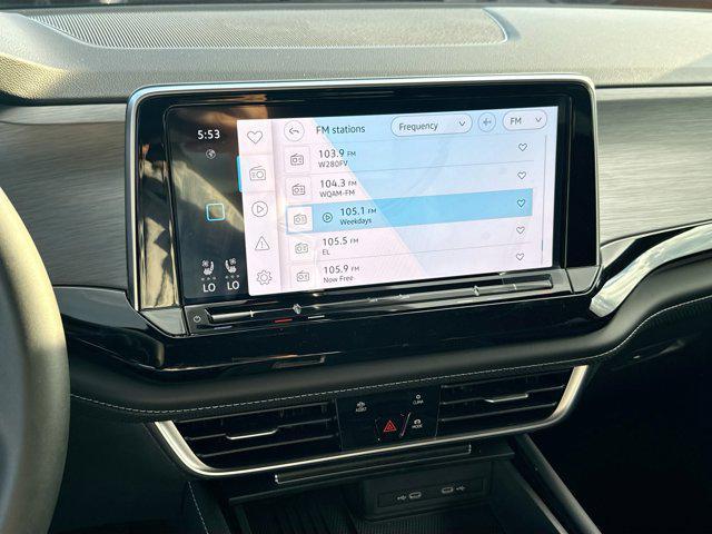 new 2026 Volkswagen Atlas Cross Sport car, priced at $38,385