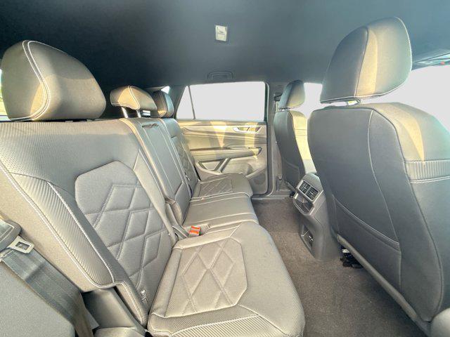 new 2026 Volkswagen Atlas Cross Sport car, priced at $38,385