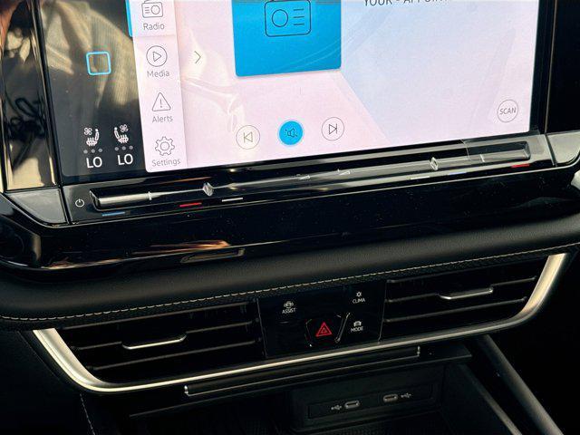 new 2026 Volkswagen Atlas Cross Sport car, priced at $38,385