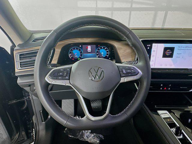 new 2025 Volkswagen Atlas car, priced at $42,825