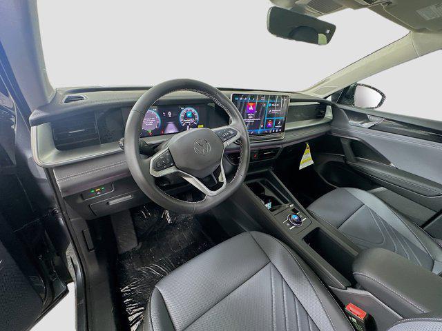 new 2025 Volkswagen Tiguan car, priced at $33,611