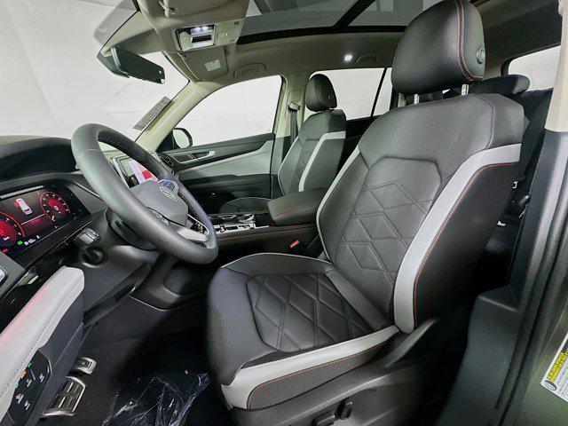 new 2025 Volkswagen Atlas car, priced at $45,834