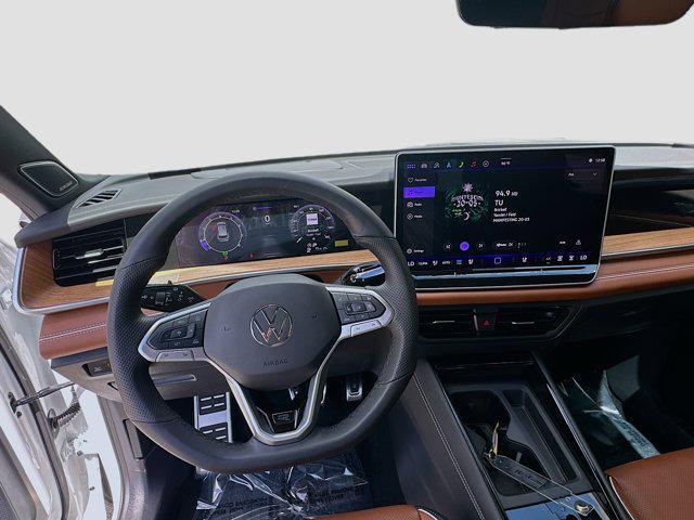 used 2025 Volkswagen Tiguan car, priced at $35,540