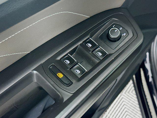 used 2022 Volkswagen Atlas Cross Sport car