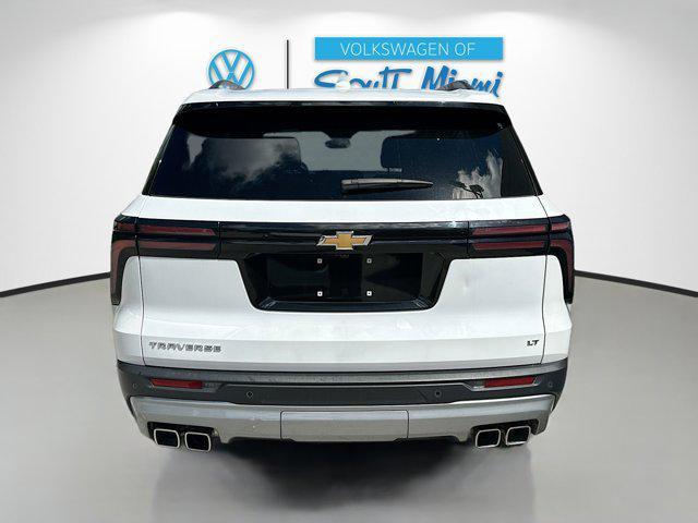 used 2024 Chevrolet Traverse car, priced at $32,591