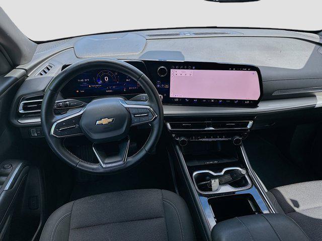 used 2024 Chevrolet Traverse car, priced at $32,591