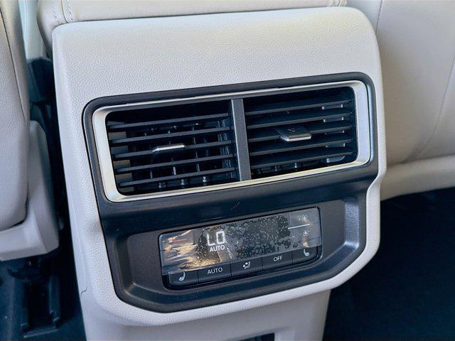 new 2026 Volkswagen Atlas car, priced at $55,429