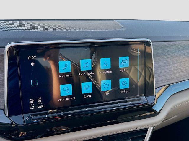new 2026 Volkswagen Atlas car, priced at $55,429