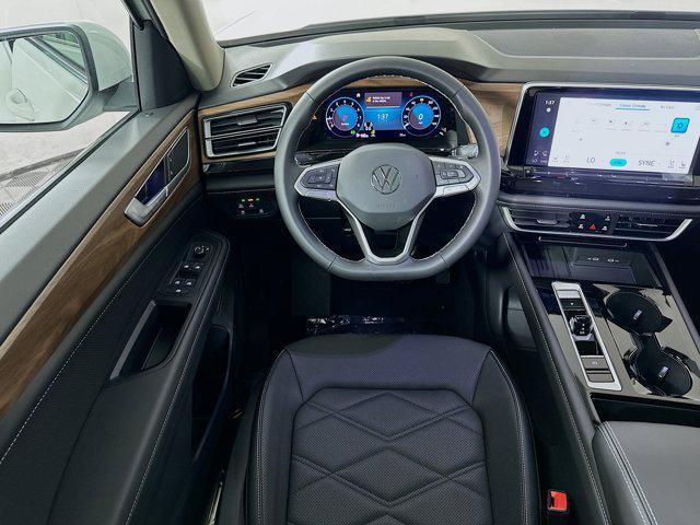 new 2025 Volkswagen Atlas car, priced at $43,596