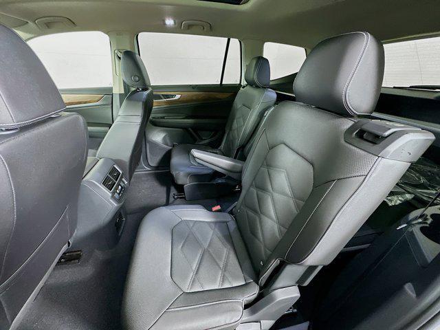 new 2025 Volkswagen Atlas car, priced at $43,596