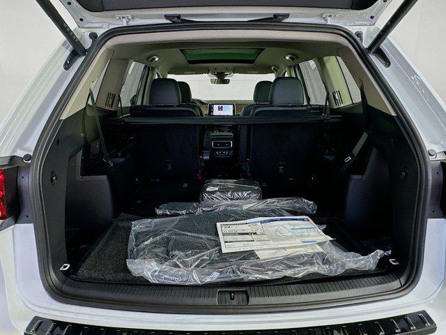 new 2025 Volkswagen Atlas car, priced at $43,596