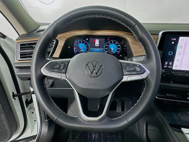 new 2025 Volkswagen Atlas car, priced at $43,596