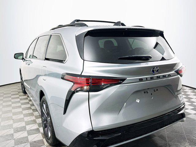 used 2022 Toyota Sienna car, priced at $39,444