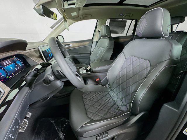 new 2025 Volkswagen Atlas car, priced at $52,168