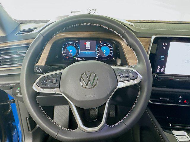 new 2025 Volkswagen Atlas car, priced at $42,825