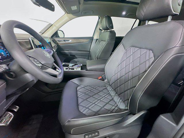 new 2025 Volkswagen Atlas car, priced at $51,766