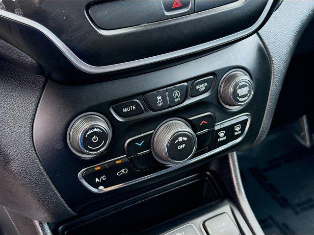 used 2019 Jeep Cherokee car, priced at $13,100