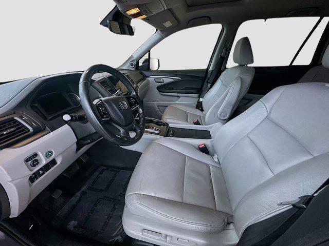 used 2022 Honda Pilot car, priced at $27,308