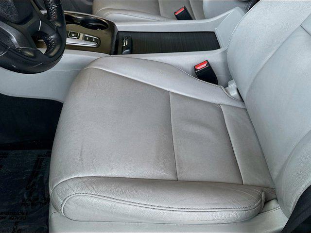 used 2022 Honda Pilot car, priced at $27,308