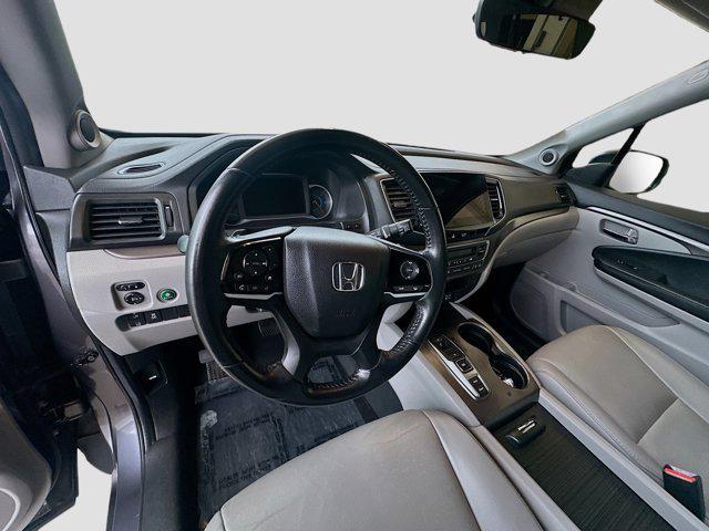 used 2022 Honda Pilot car, priced at $27,308