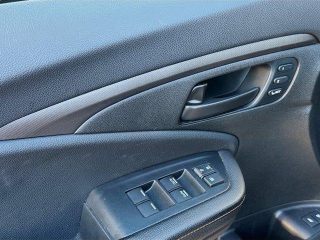 used 2022 Honda Pilot car, priced at $27,631