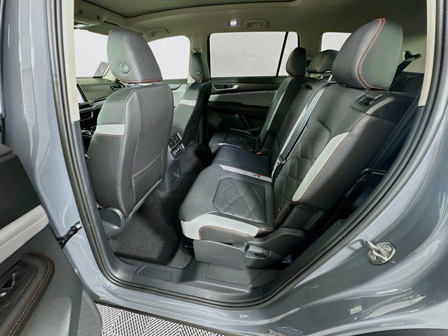 new 2025 Volkswagen Atlas car, priced at $46,271